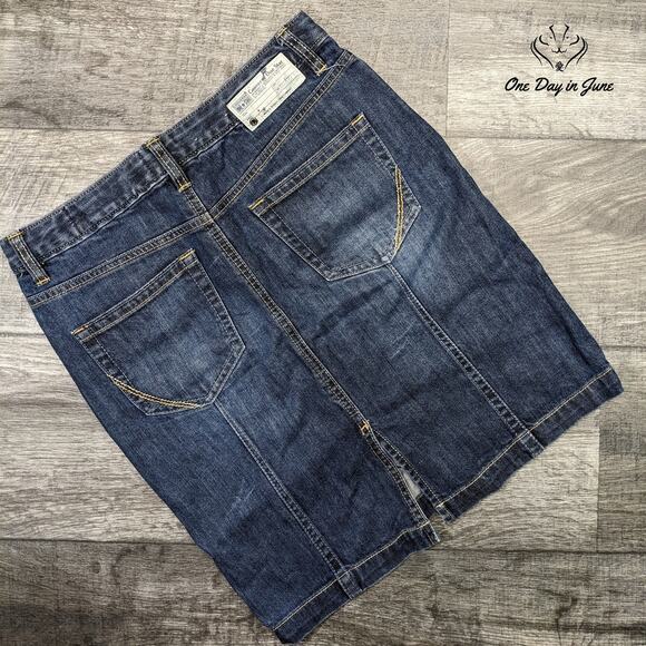 Converse Denim Skirt Size 2 - Picture 5 of 5